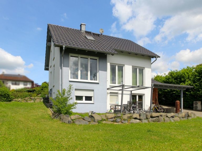 Einfamilienhaus in 36251 Bad Hersfeld VR Immobilien GmbH ...
