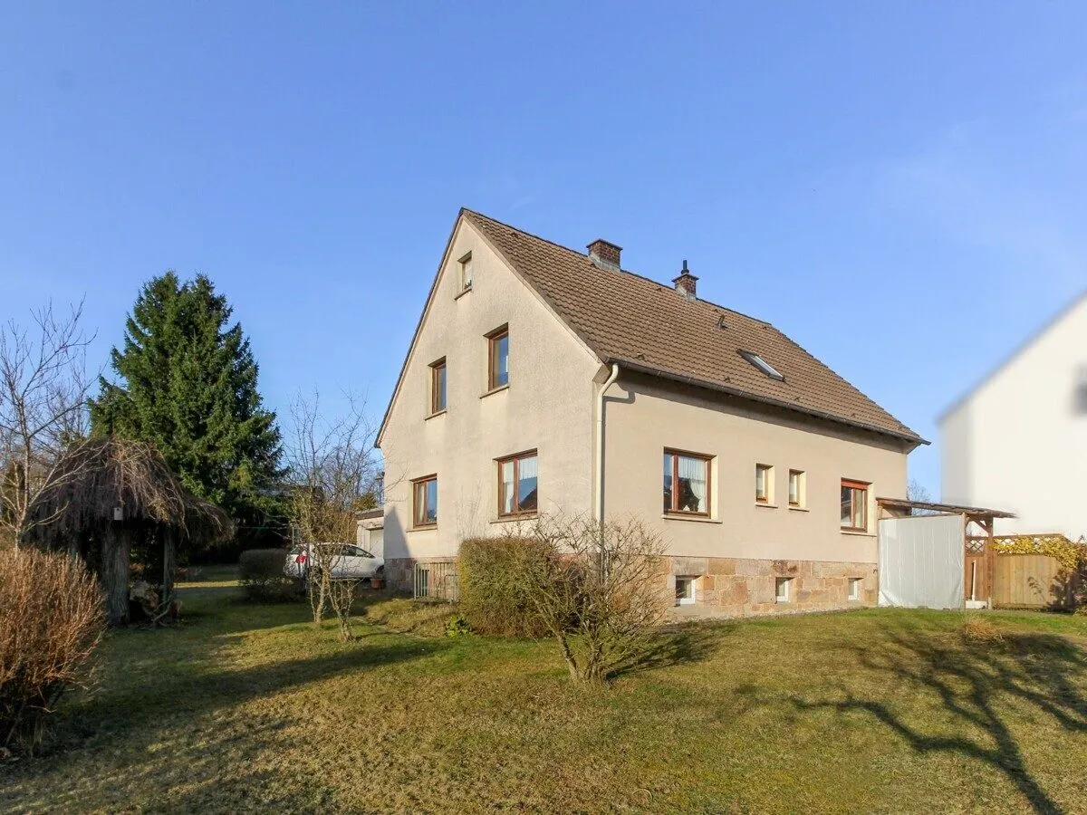  VR Immobilien GmbH - Immobilienangebot - Eichenzell - Alle - RESERVIERT: Raum für Familie: Einfamilienhaus mit großem Garten in Welkers