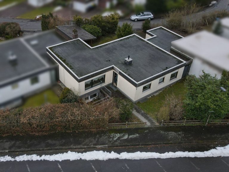 Einfamilienhaus in 36251 Bad Hersfeld VR Immobilien GmbH ...