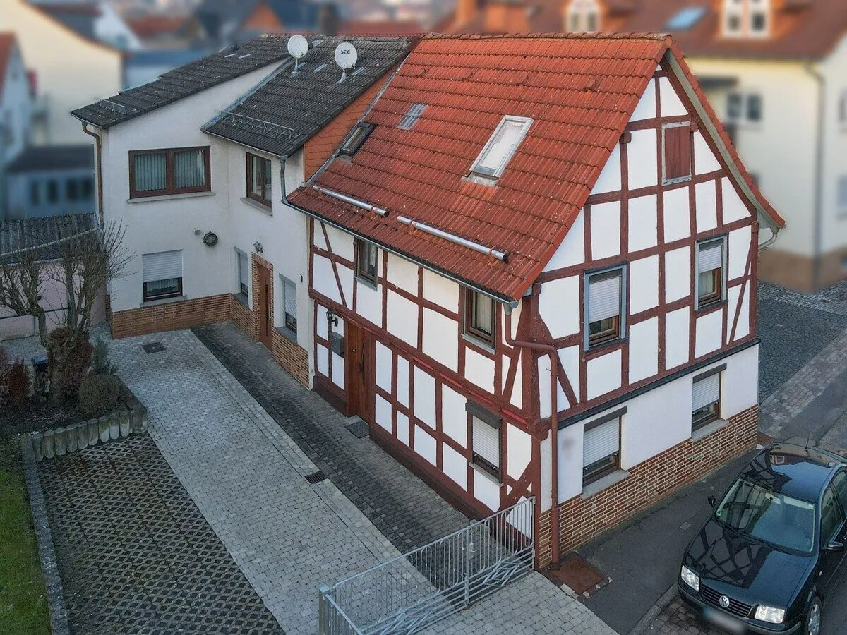  VR Immobilien GmbH - Immobilienangebot - Burghaun - Alle - Historisches Wohnhaus mit Anbau und vielseitigen Nutzungsmöglichkeiten in Burghaun
