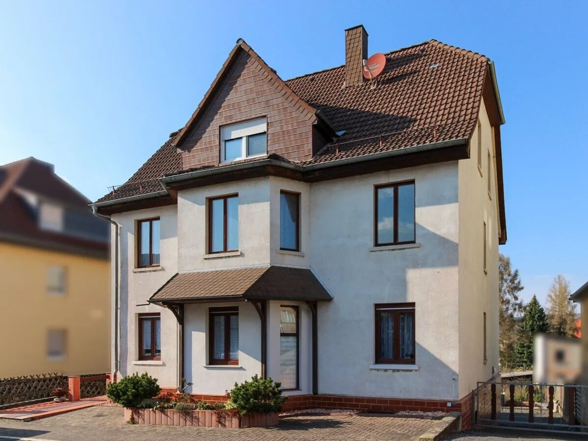  VR Immobilien GmbH - Immobilienangebot - Vacha - Alle - Mehrfamilienhaus mit drei Wohneinheiten und Entwicklungspotenzial in Vacha