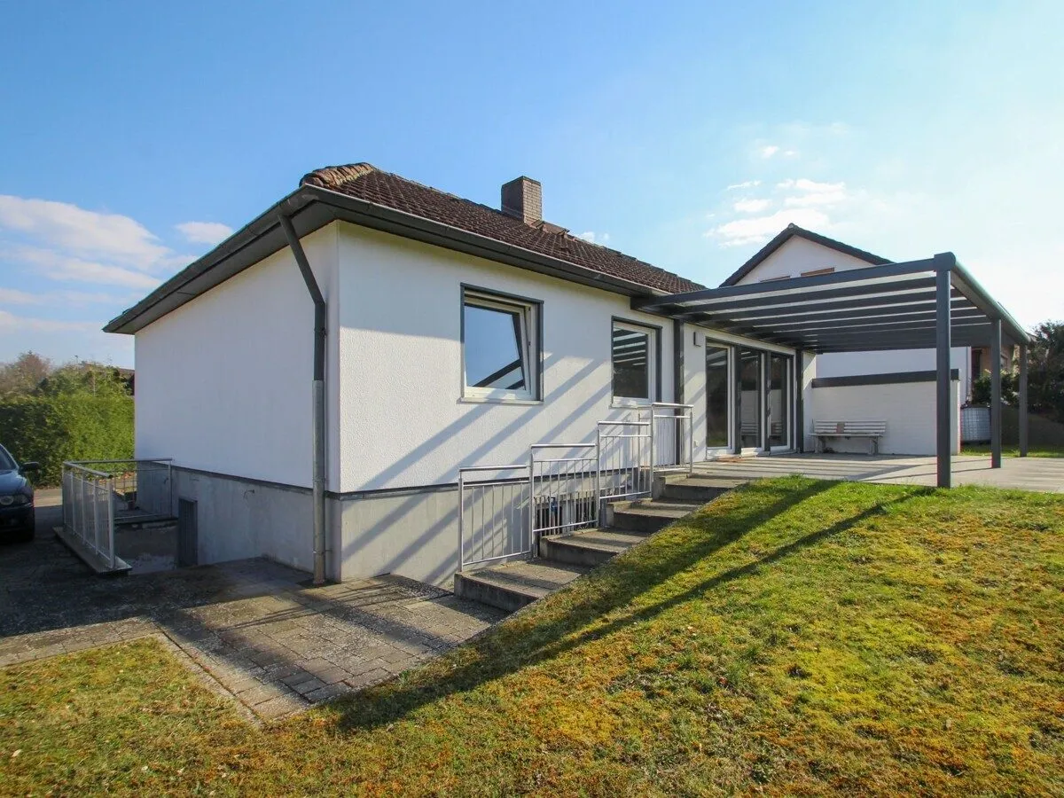  VR Immobilien GmbH - Immobilienangebot - Bad Hersfeld - Alle - Moderner Bungalow mit großzügigem Grundstück und Garage in Bad Hersfeld - Johannesberg