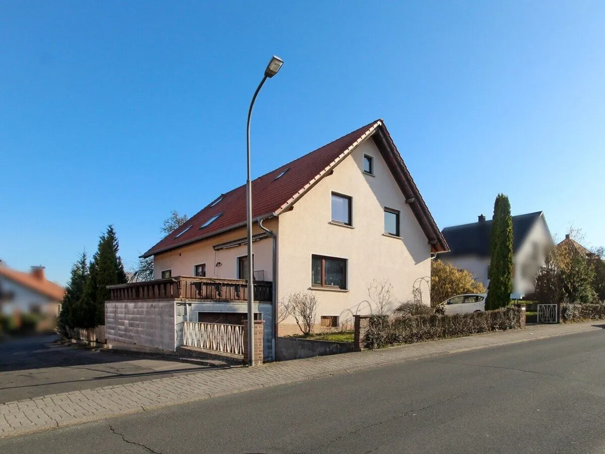  VR Immobilien GmbH - Immobilienangebot - Petersberg - Alle - Großzügiges Wohnhaus in Petersberg mit schöner Aussicht
