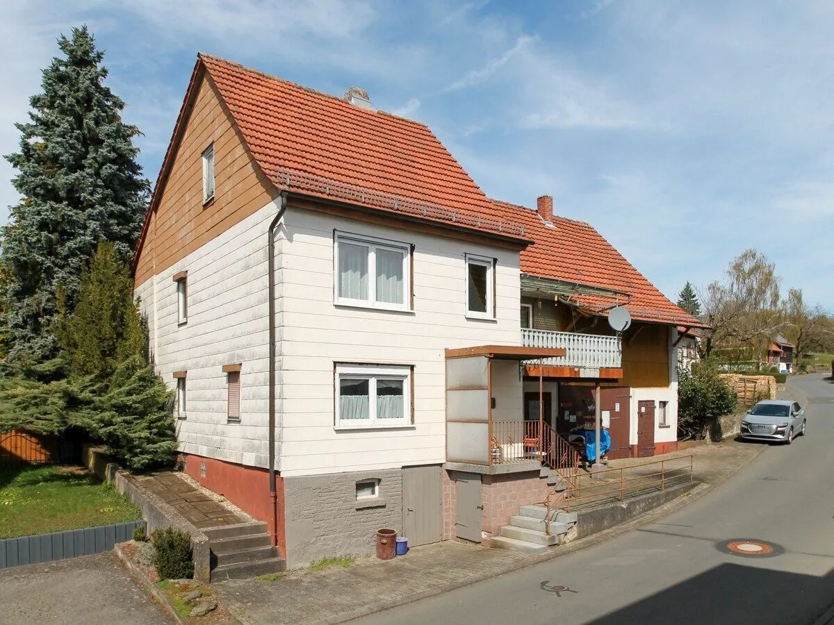  VR Immobilien GmbH - Immobilienangebot - Schlüchtern - Alle - Einfamilienhaus mit Scheune und Werkstatt – ideal zur individuellen Gestaltung in Breitenbach